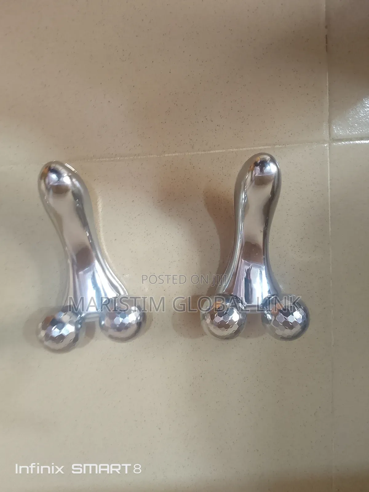 Body Kneading Massager
