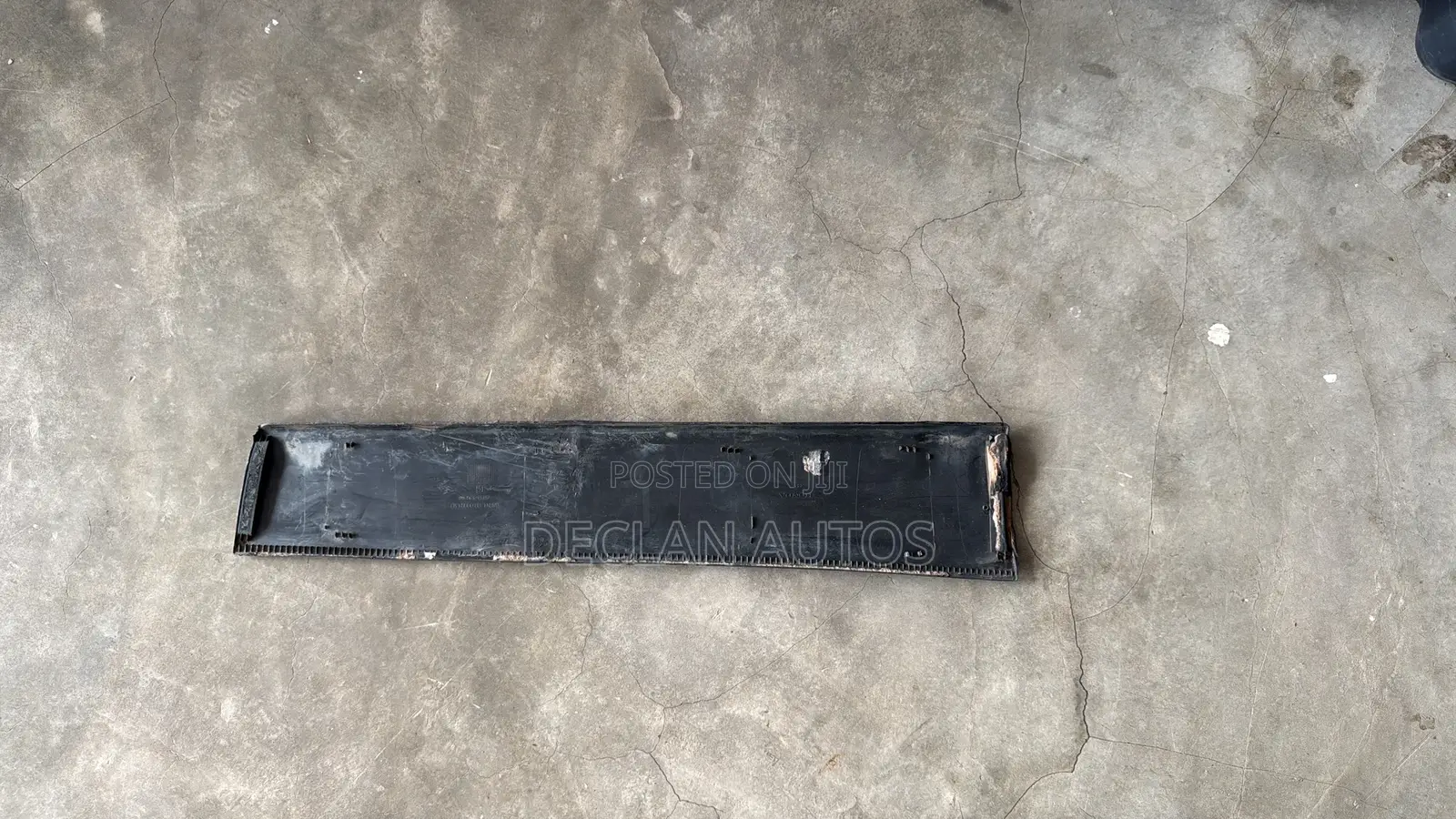 Oem Genuine Acura Left (Driver Side) Rear Door Lower Garnish