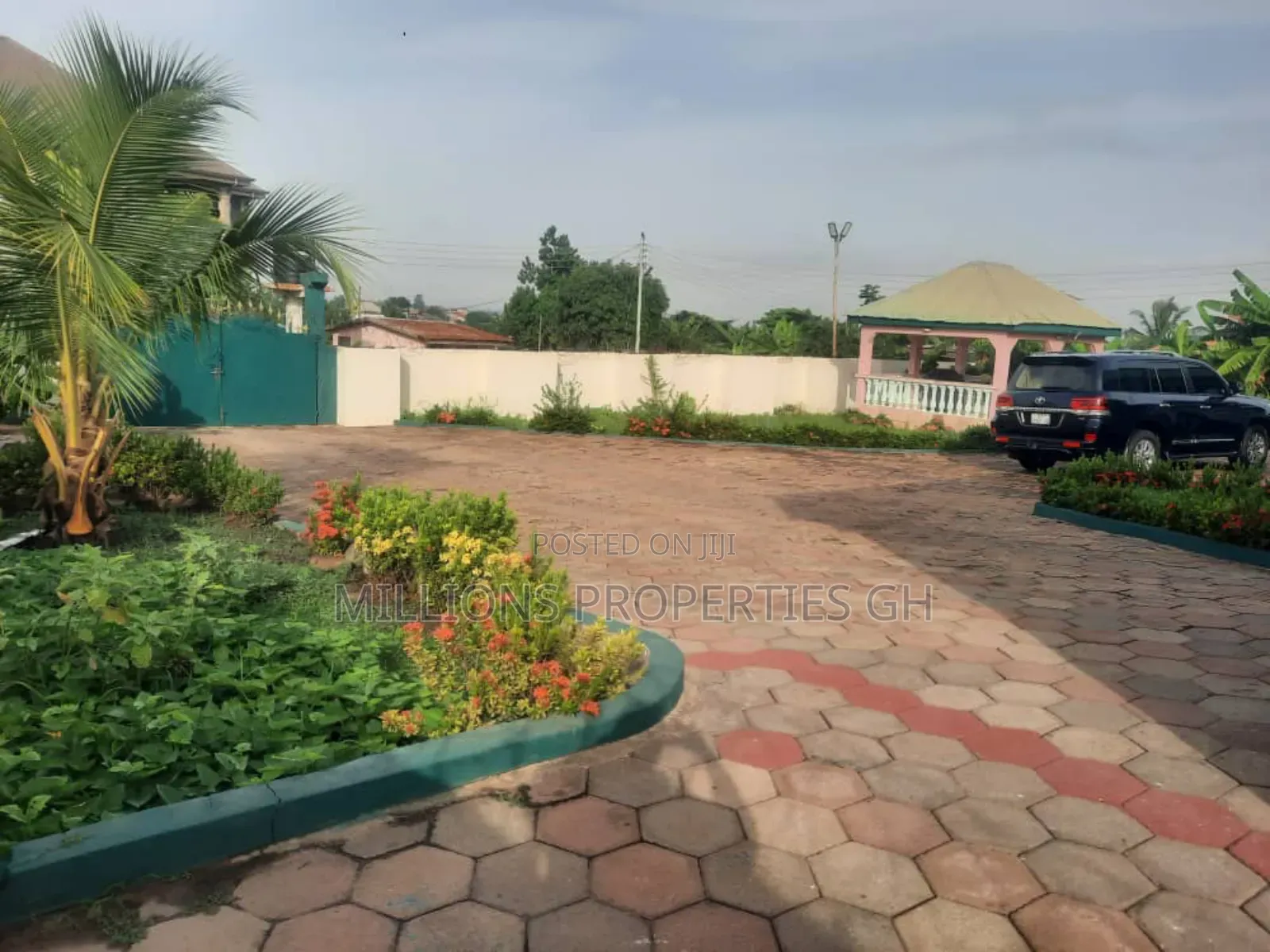 4bdrm House in Millions Properties, Kumasi Metropolitan for sale