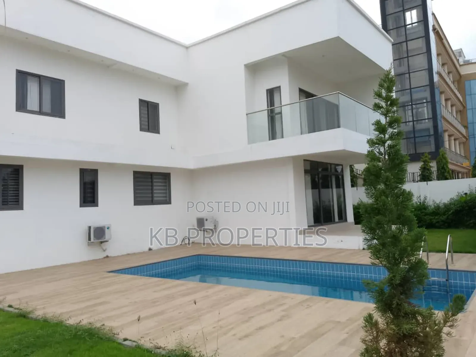 5bdrm House in Kb Properties, Cantonments for sale