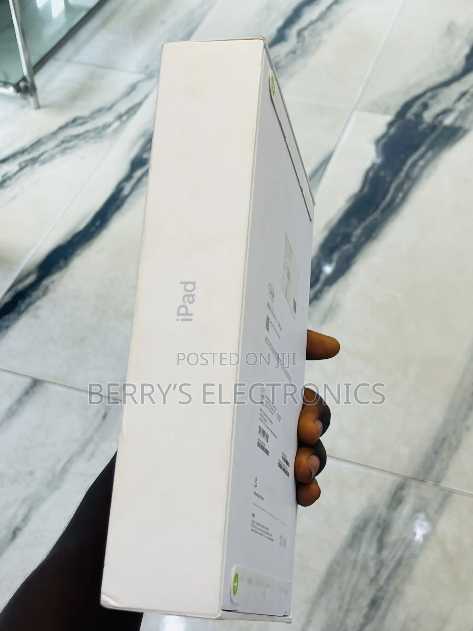 New Apple iPad (2025) 128 GB Silver