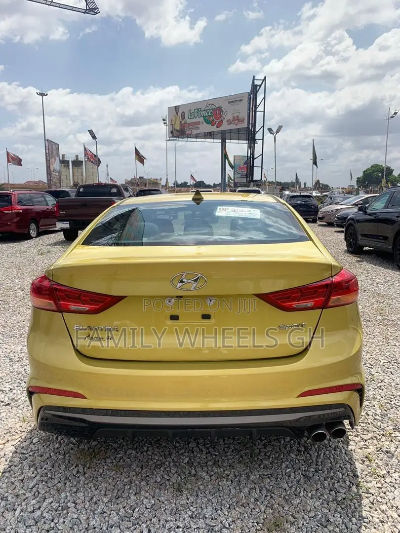 Hyundai Elantra Sport 2018 Gold