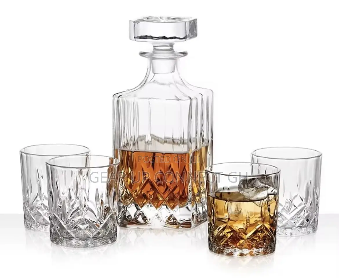 Crystal Decanter With Whiskey Glass