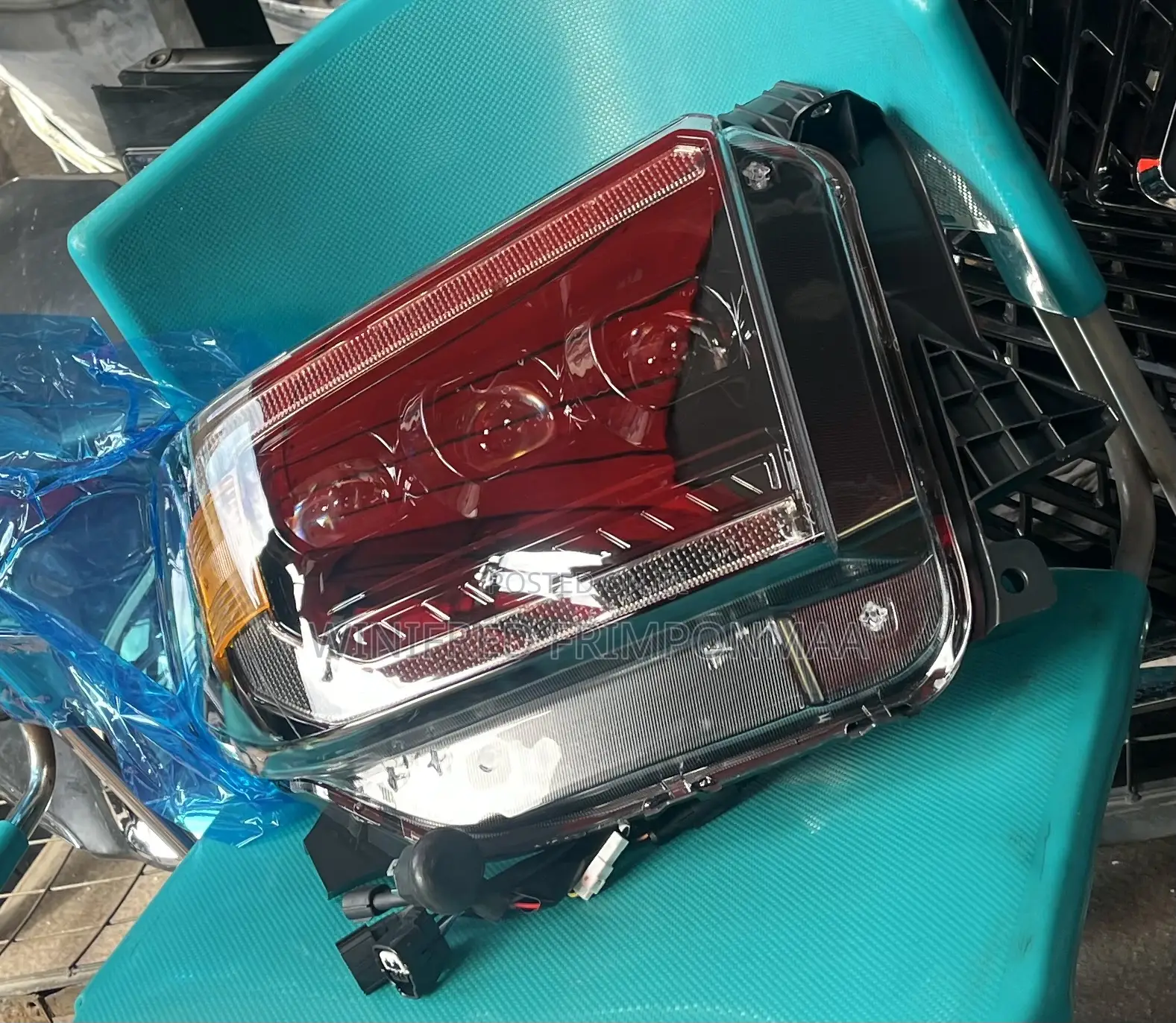 Toyota Tundra 2016-2019 Headlight