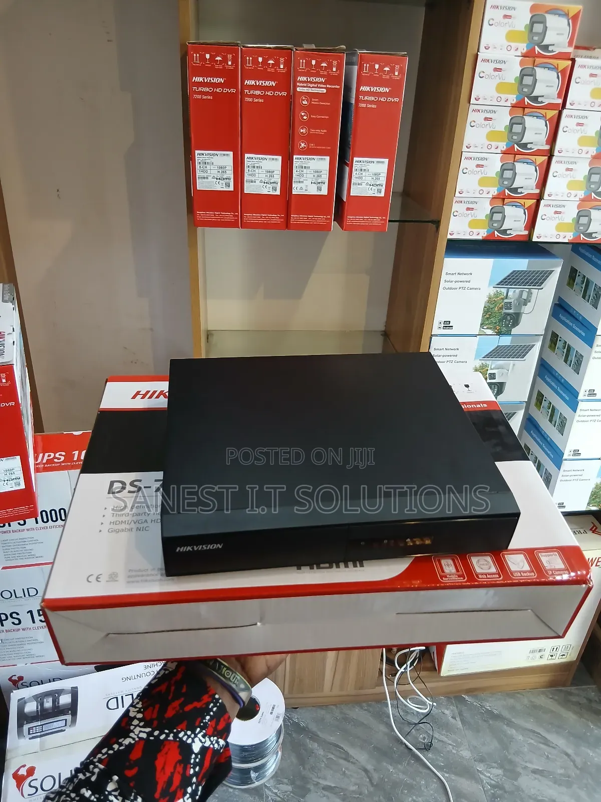 8 Channel Hikvission NVR With Poe