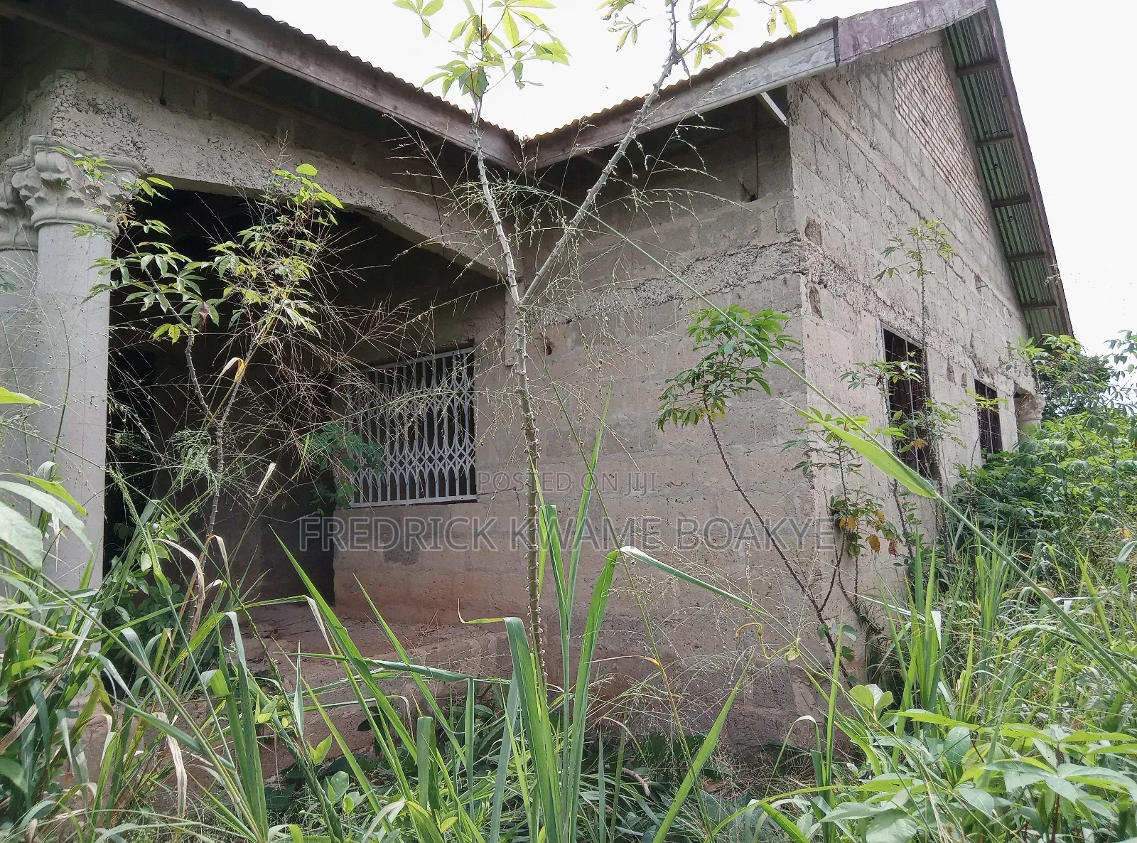 4bdrm House in Brother K Estate, Kumasi Metropolitan for sale