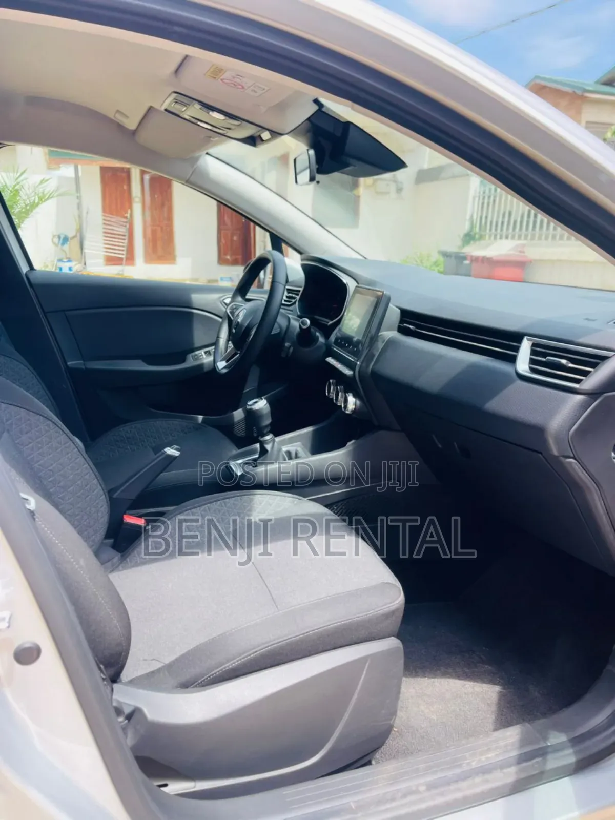 Renault Clio for Rent