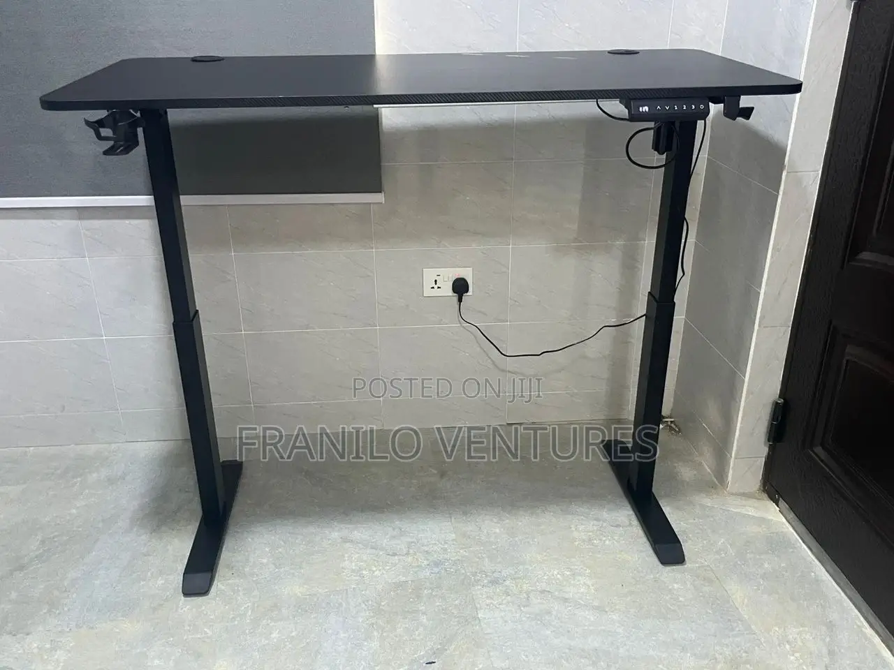 Electric Height Adjustable Desk (1.2m-1.6m)