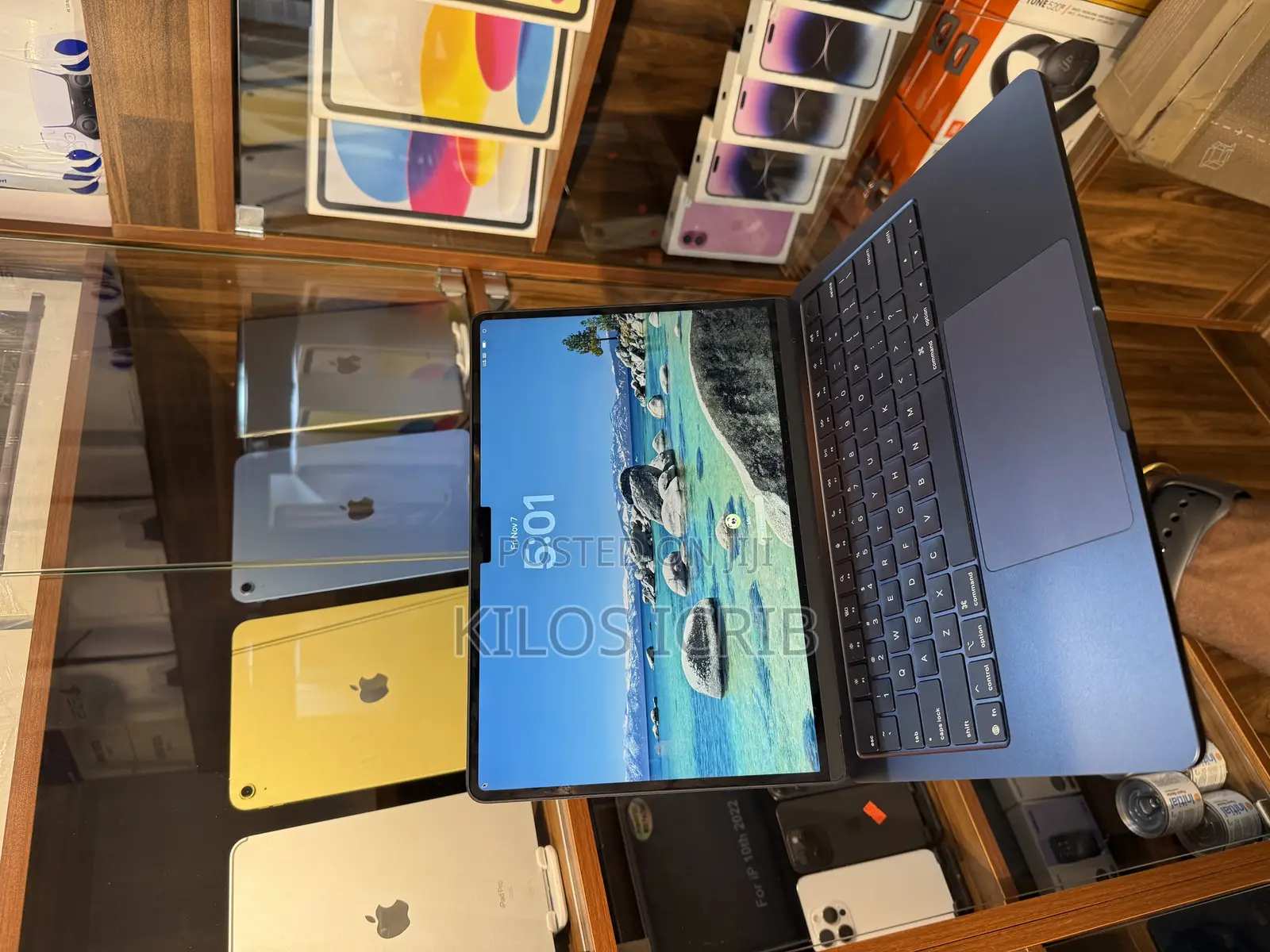Laptop Apple MacBook Air 2025 M4 13-inch 16GB Apple M4 SSD 256GB