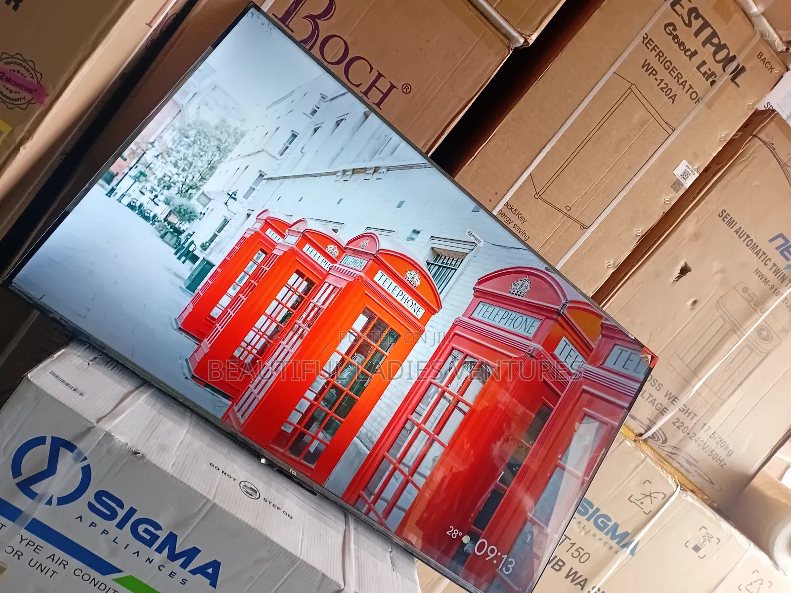 55-Inch Tv With Superior Sound Picture Balance
TCL Maverick Looks