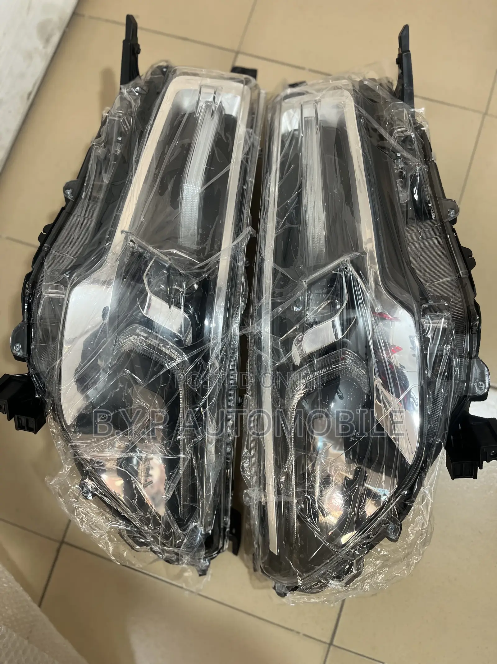 Toyota Hilux 2023 Headlight