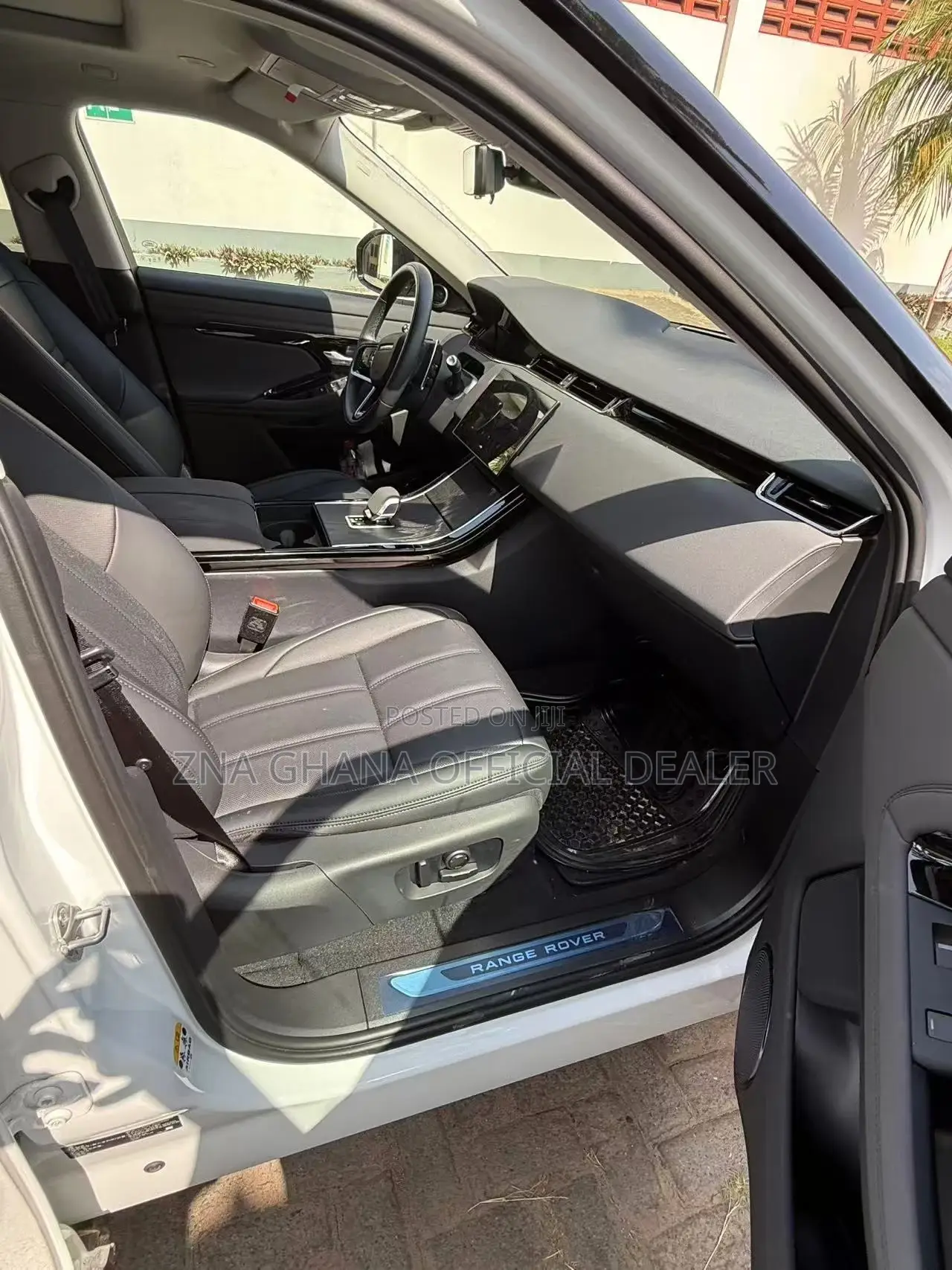 Land Rover Range Rover Evoque 2025 White