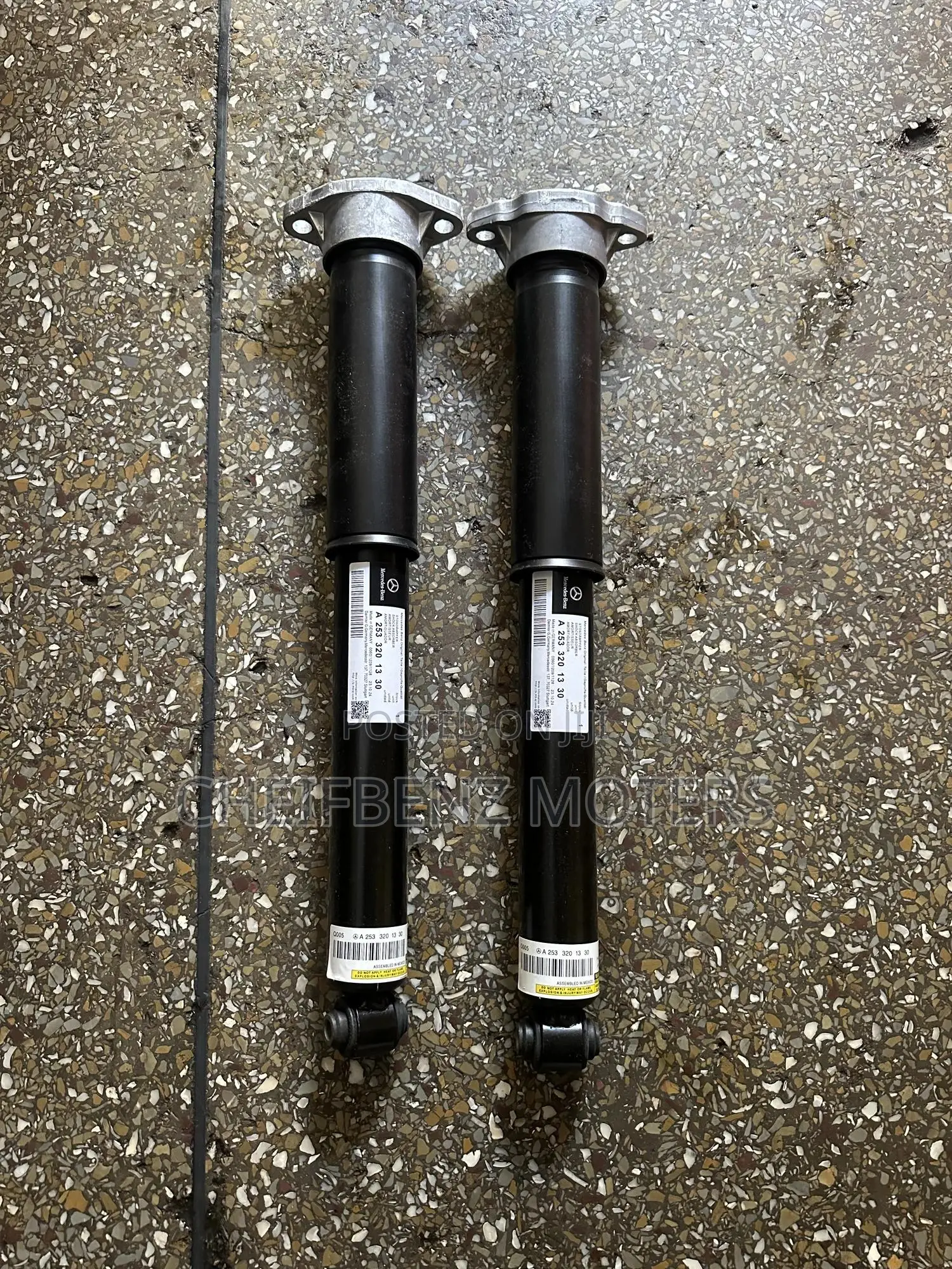 Mercedes Benz GLC 2017 2018 2019 2020 2021 Back Shocks