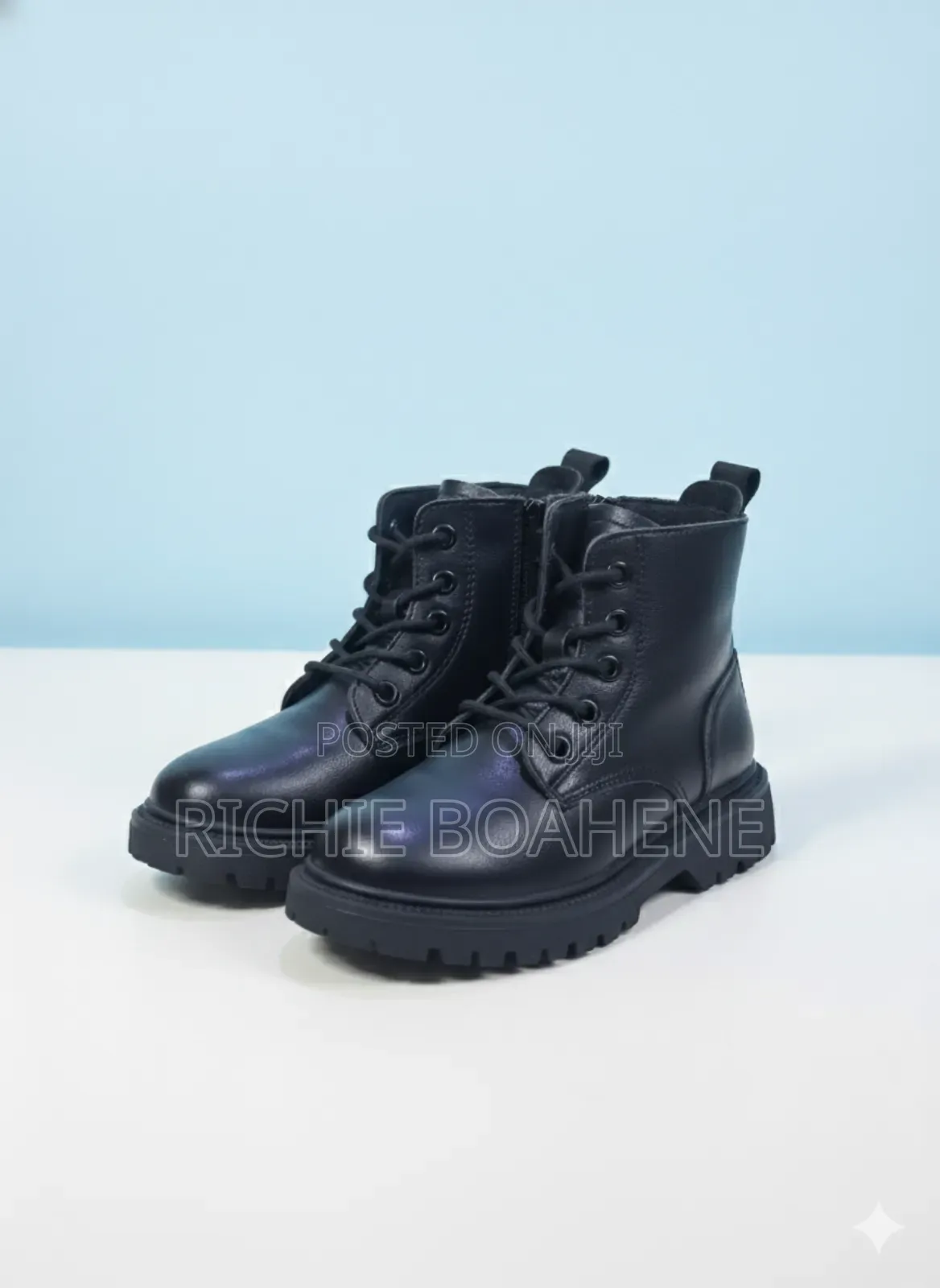Size 29 Kids Boots. Slightly Used but Looks New
