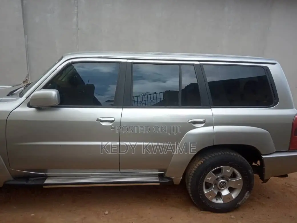 Nissan Patrol 2013 Gray