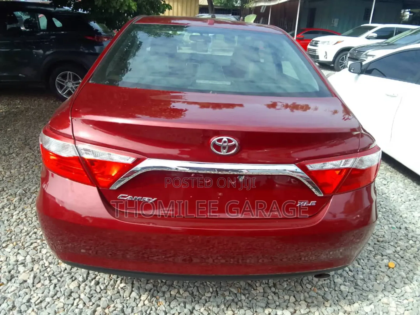 Toyota Camry XLE 4dr Sedan (2.5L 4cyl 6A) 2017 Red