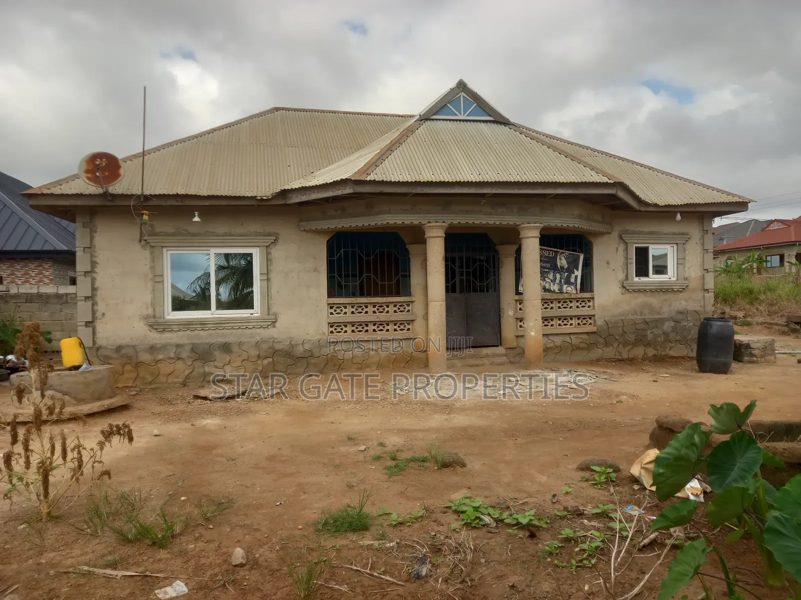 2bdrm House in Santasi Nkoransa, Kumasi Metropolitan for sale