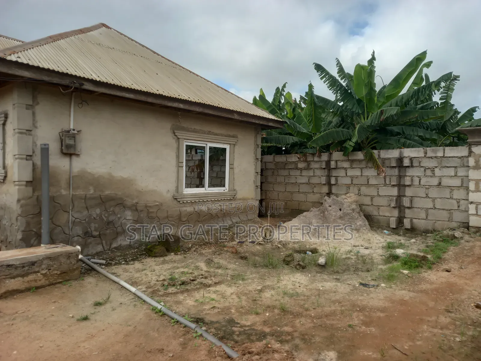 2bdrm House in Santasi Nkoransa, Kumasi Metropolitan for sale