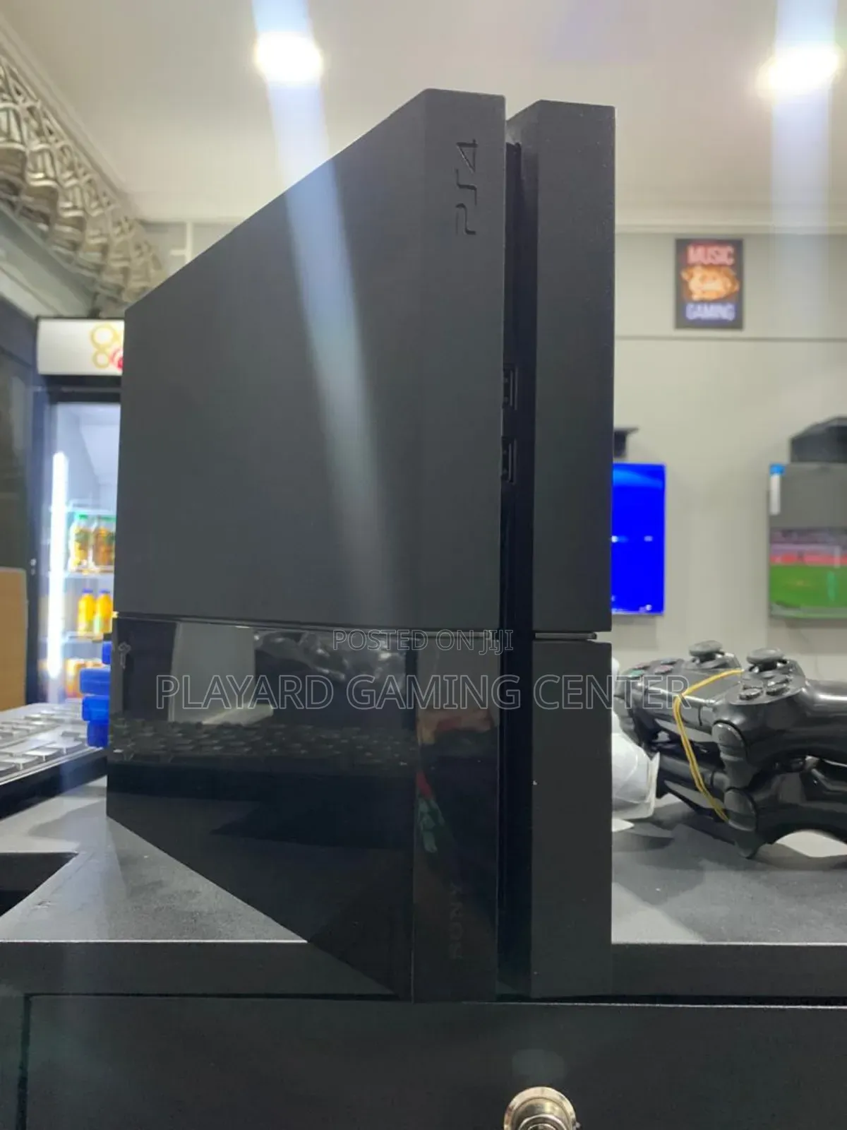 Ps4 Standard With 7games