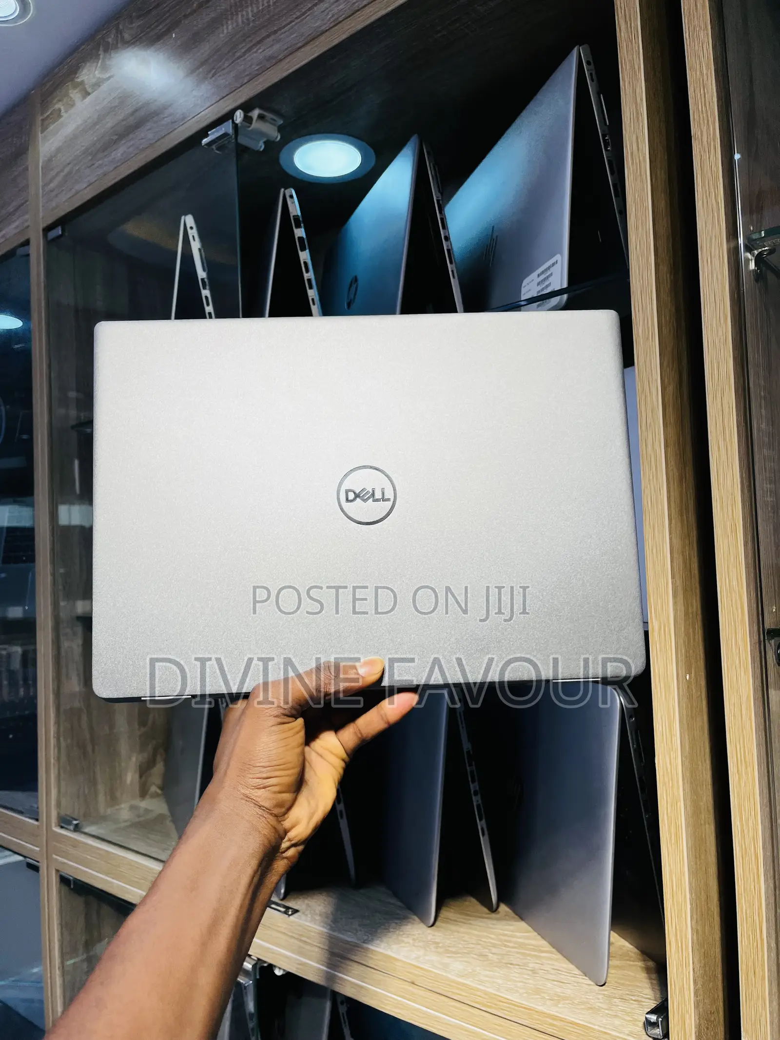 New Laptop Dell Latitude 7450 32GB Intel Core Ultra 5 SSD 512GB