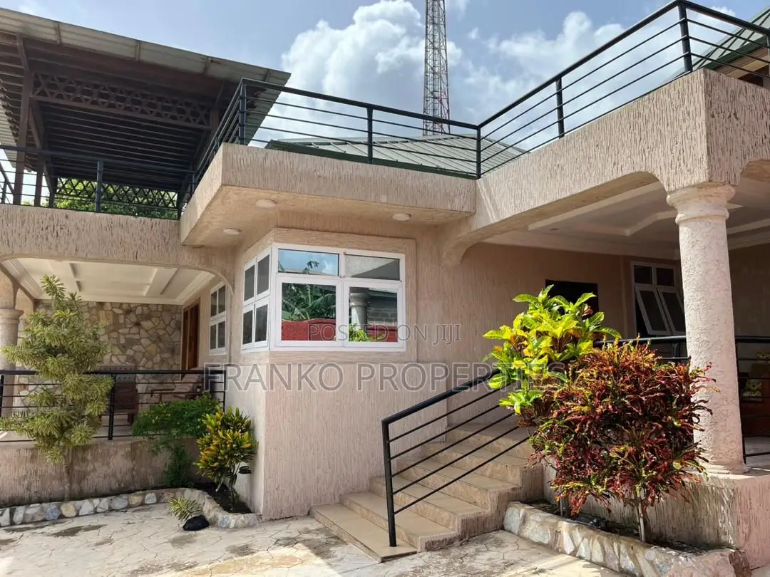 4bdrm House in Franko Properties, Aburi for sale