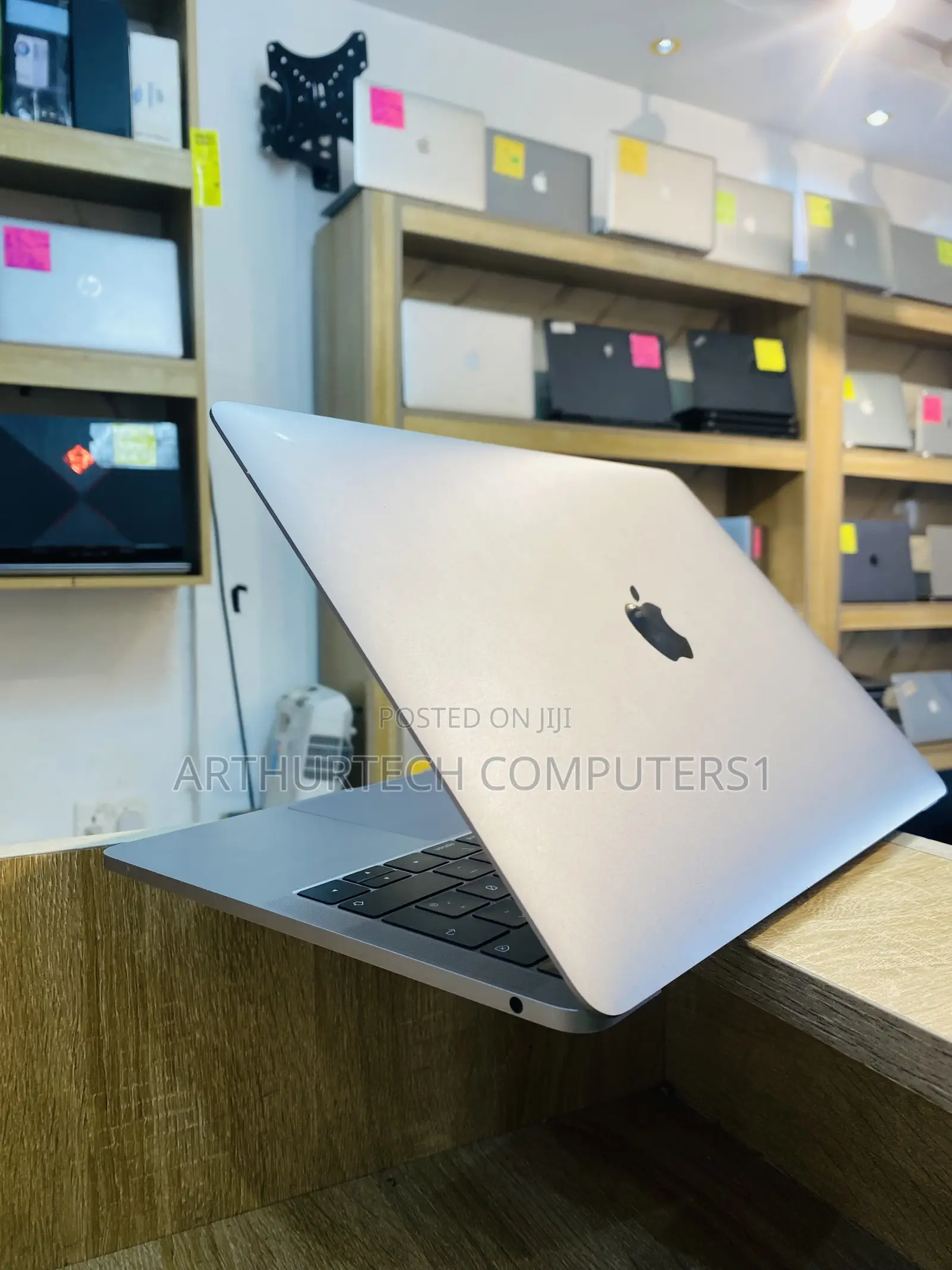 Laptop Apple MacBook Air 2017 16GB Intel Core I7 SSD 256GB
