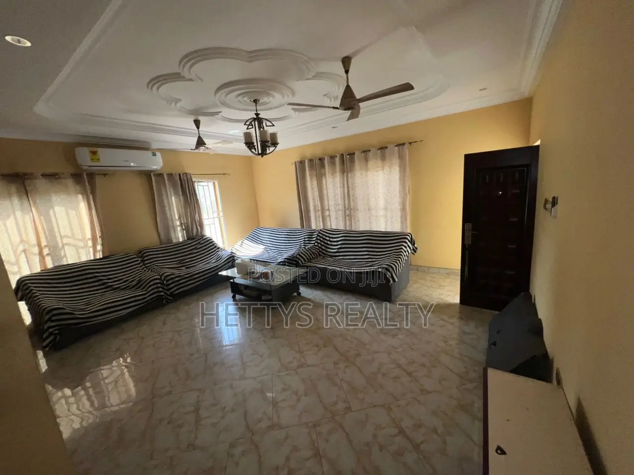 4bdrm House in Awoshie for sale