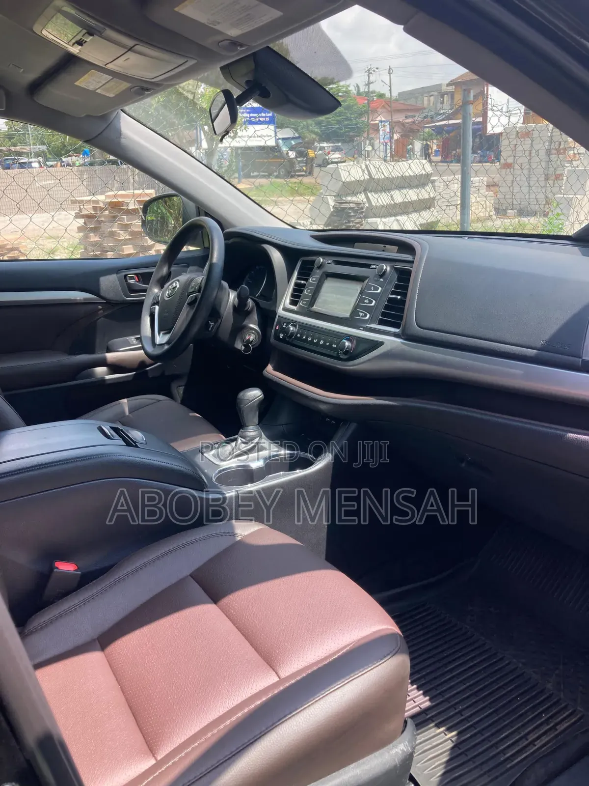 Toyota Highlander LE Plus 2019 Black