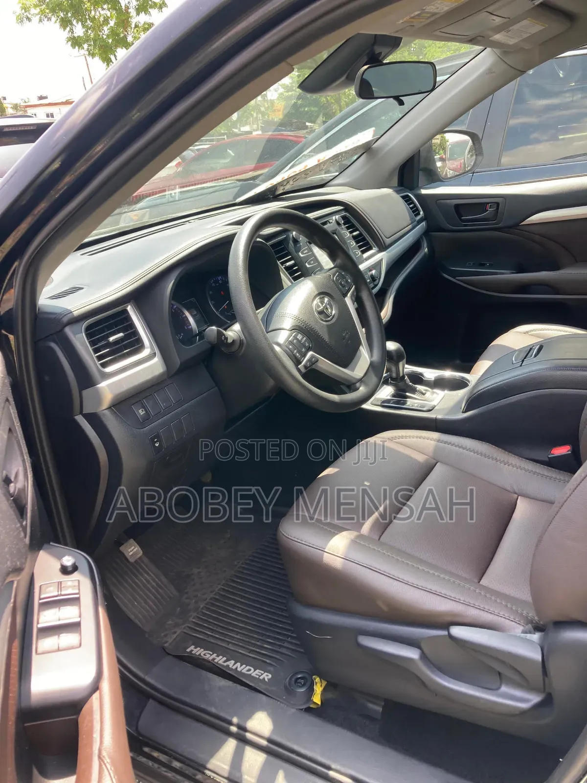 Toyota Highlander LE Plus 2019 Black