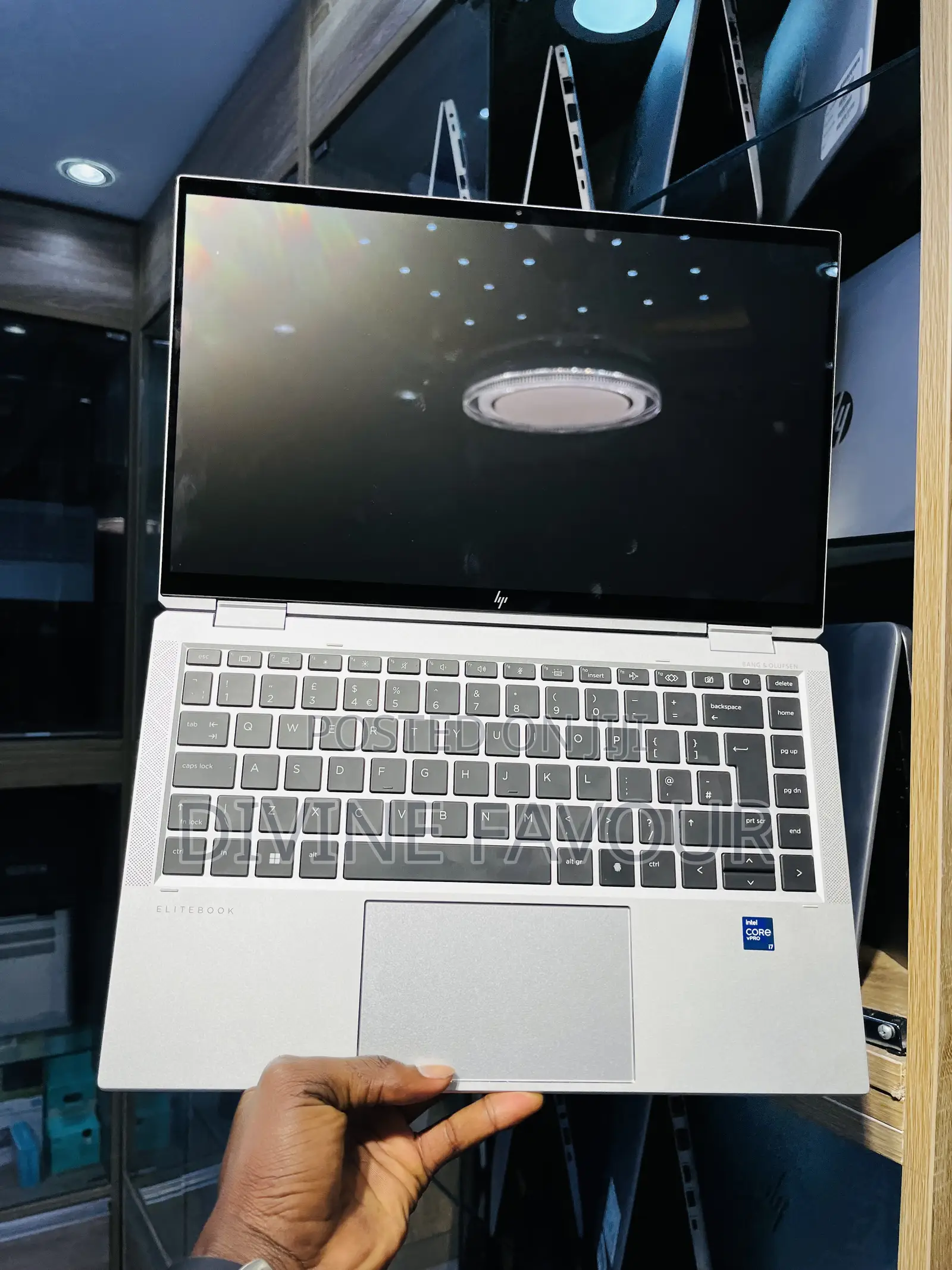 Laptop HP EliteBook 1040 G8 32GB Intel Core i7 SSD 512GB