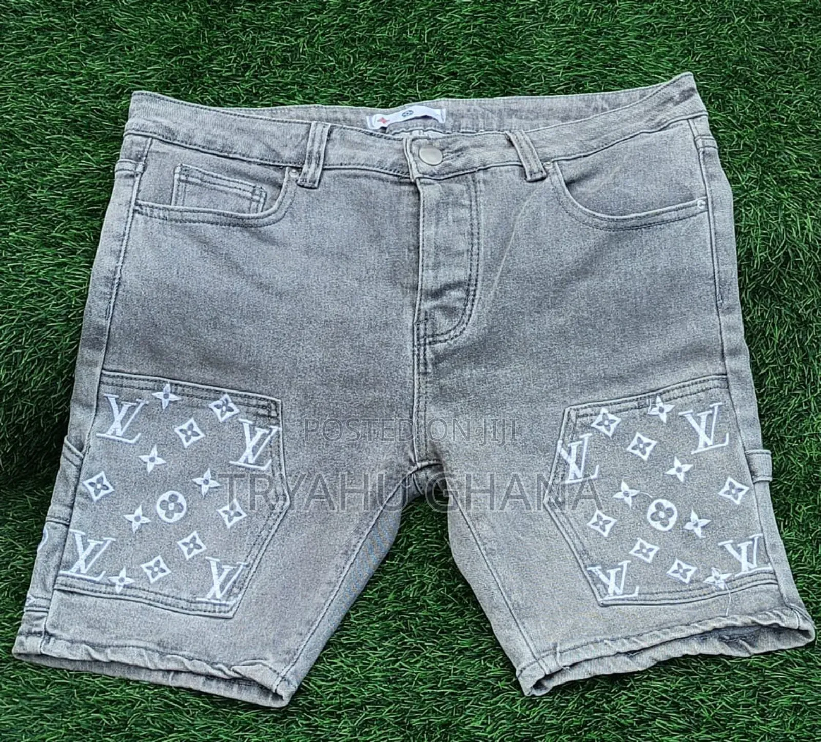 Look Sharp, Feel Confident – Men’S Jeans In Sowutwuom