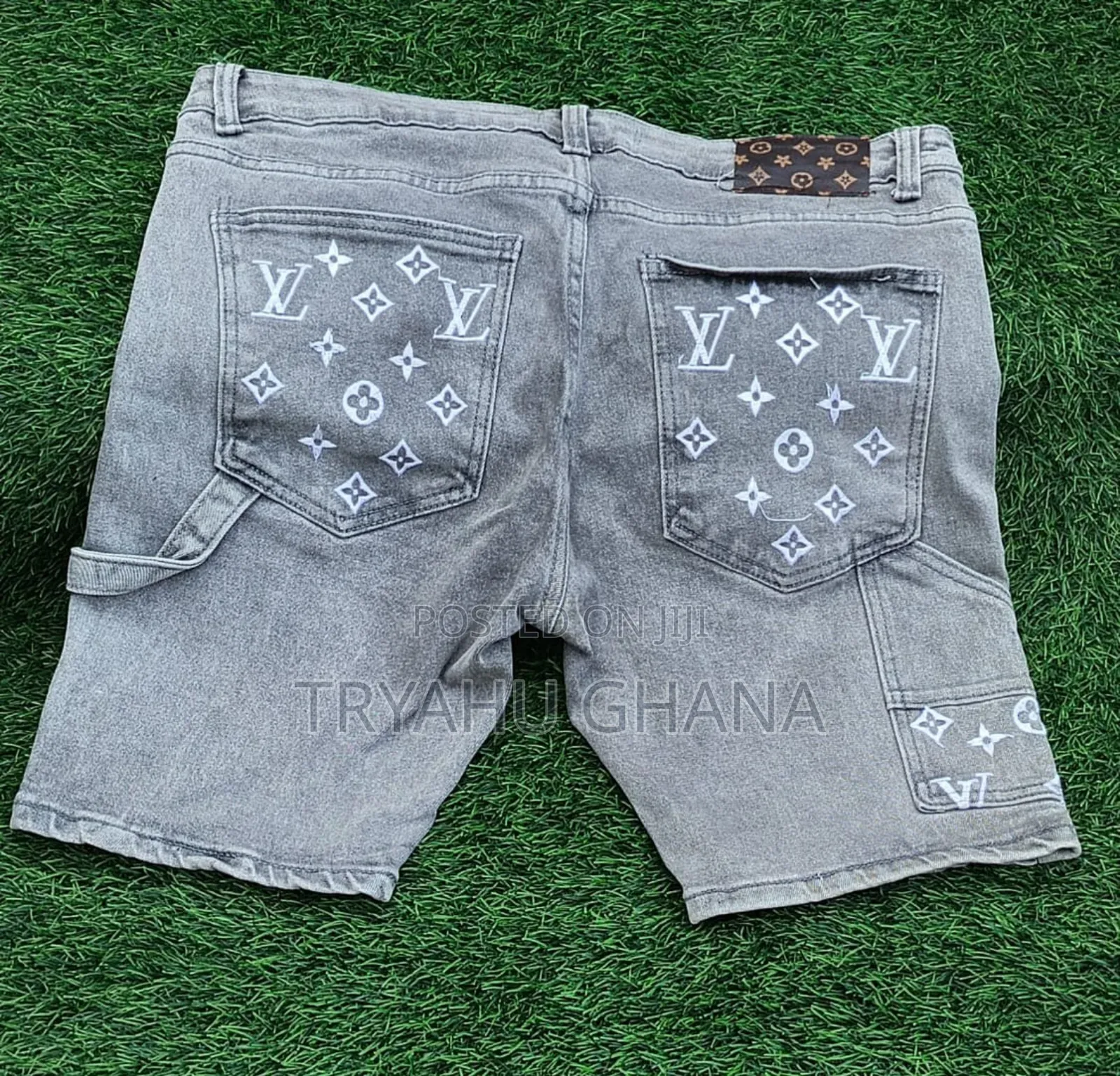 Look Sharp, Feel Confident – Men’S Jeans In Sowutwuom