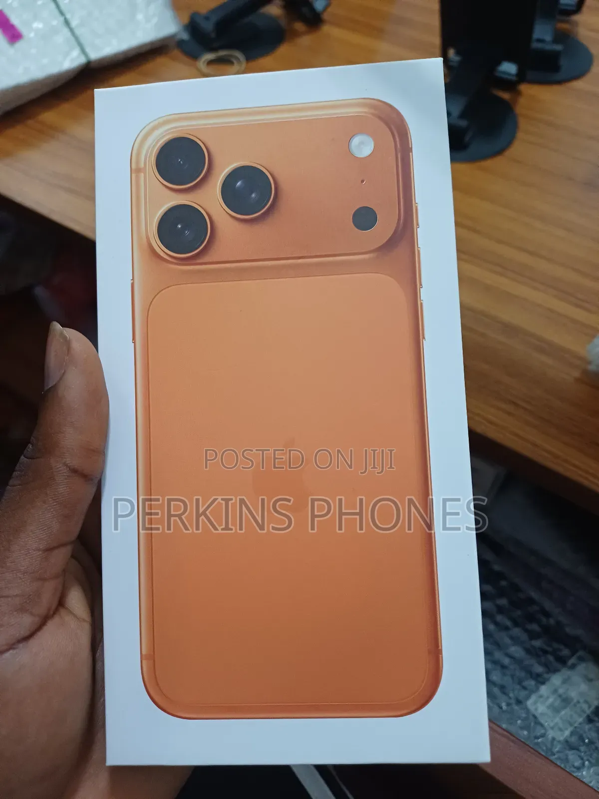 New Apple iPhone XR 128 GB Orange
