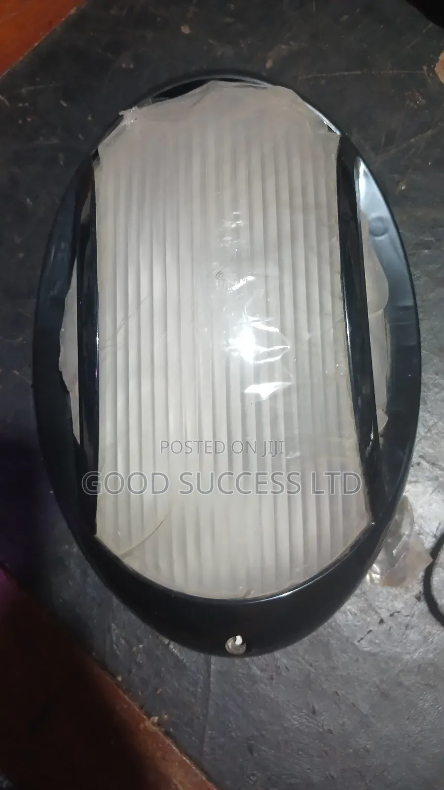 Wall Light With Lampholder