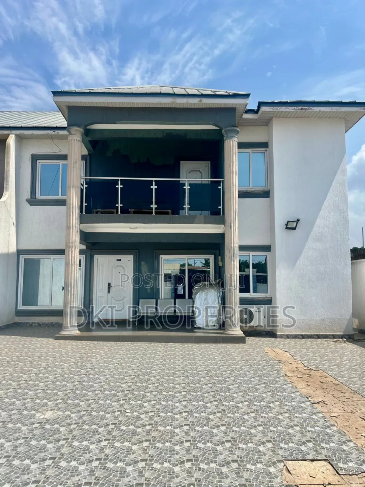 4bdrm House in Dki Properties, Tema Metropolitan for sale