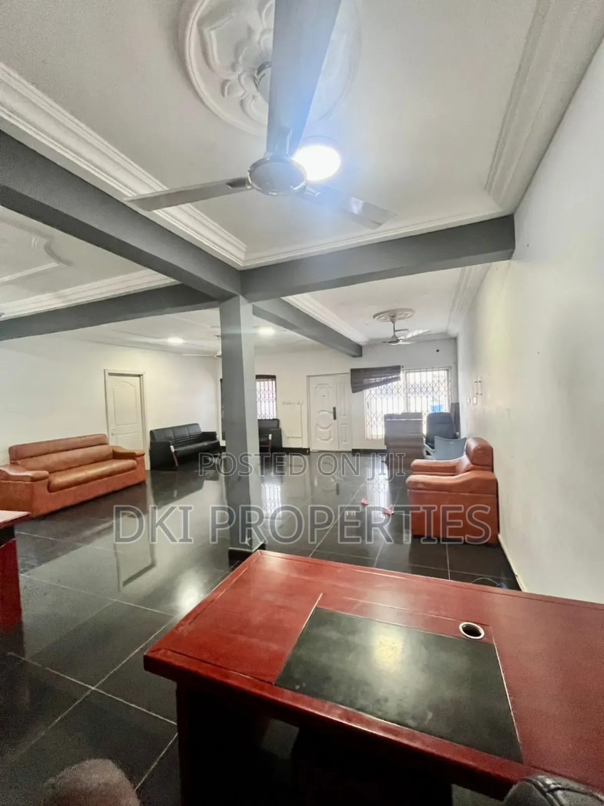 4bdrm House in Dki Properties, Tema Metropolitan for sale