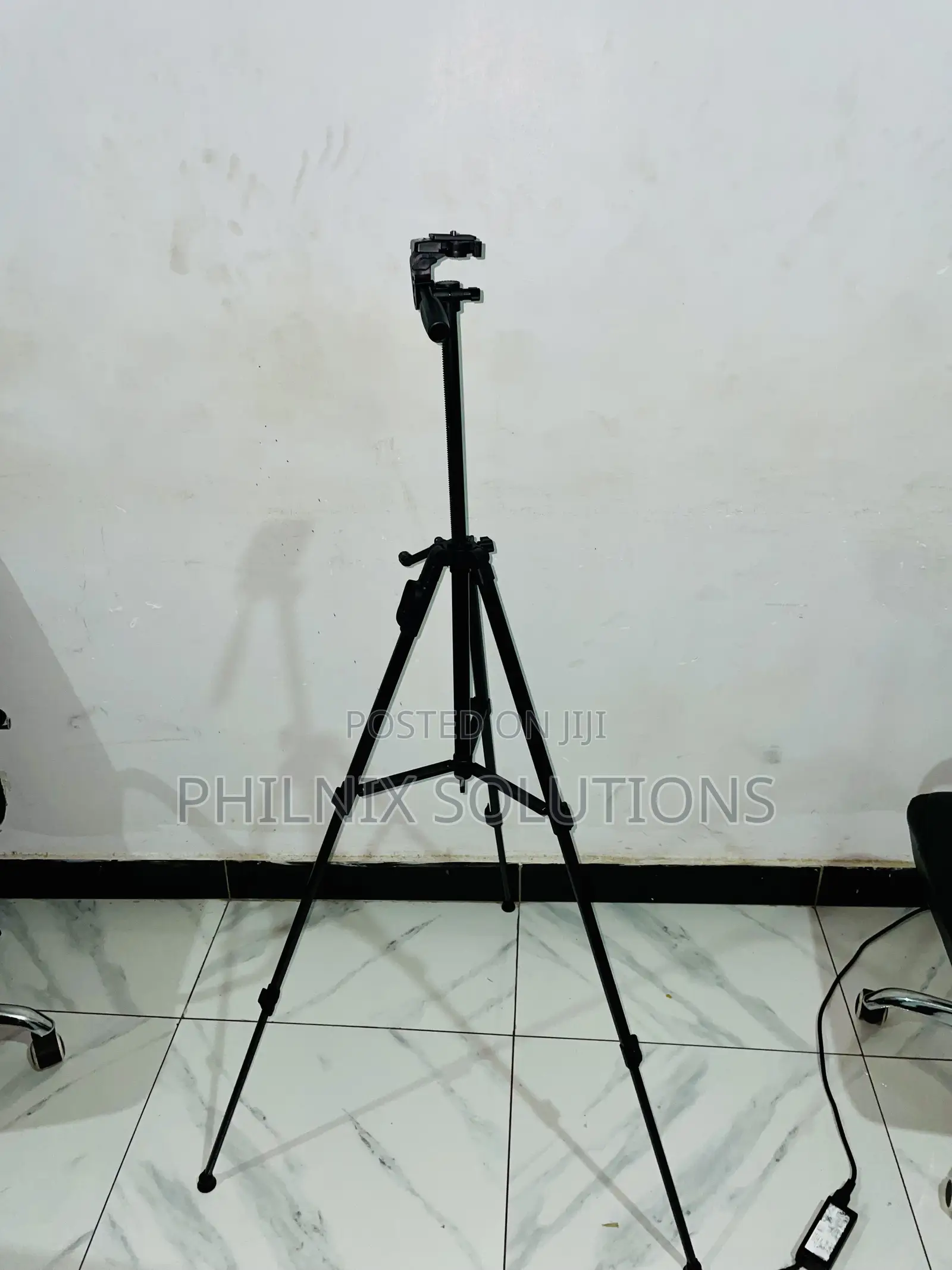 3388 Mobile and Camera Tripod