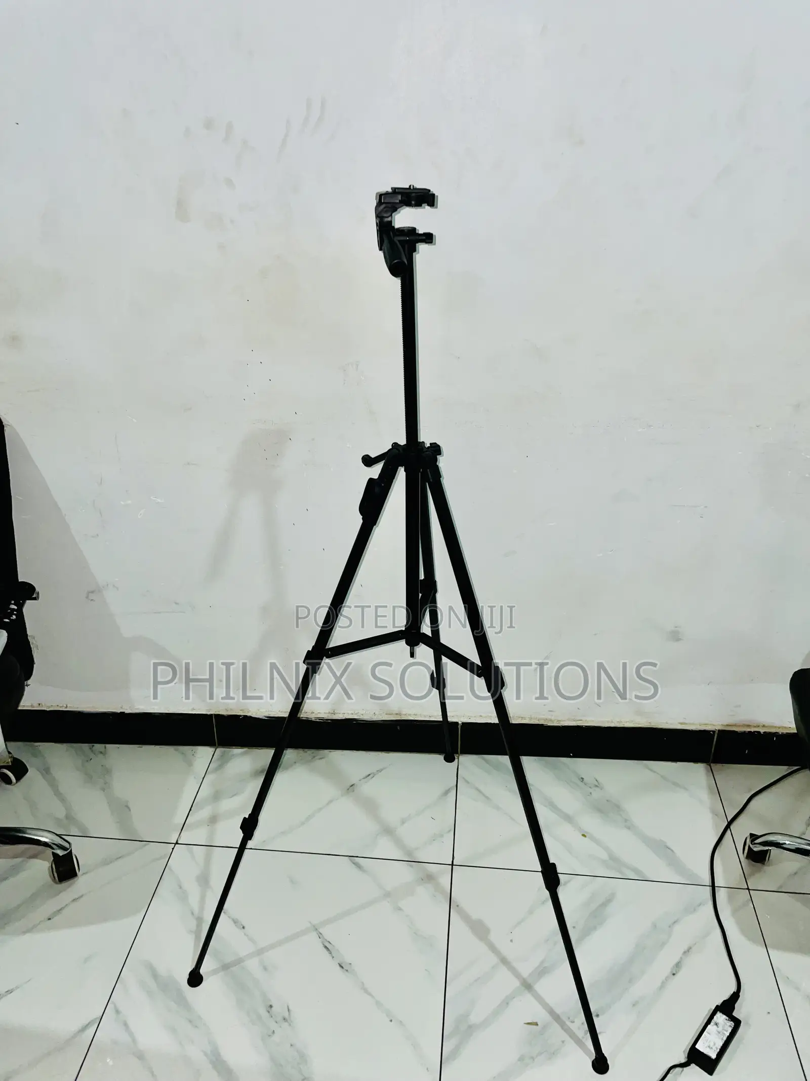 3388 Mobile and Camera Tripod