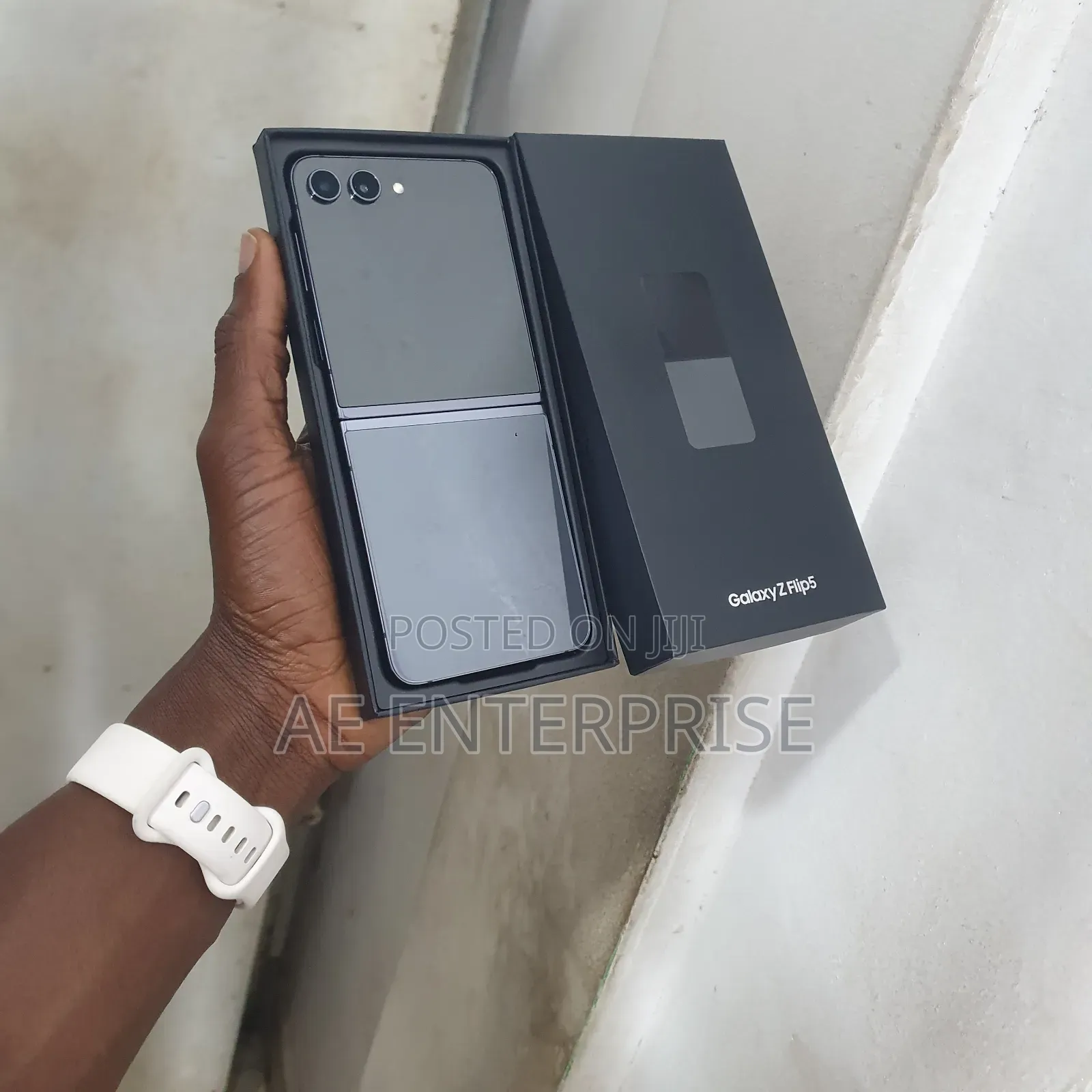 New Samsung Galaxy Z Flip5 256 GB Black