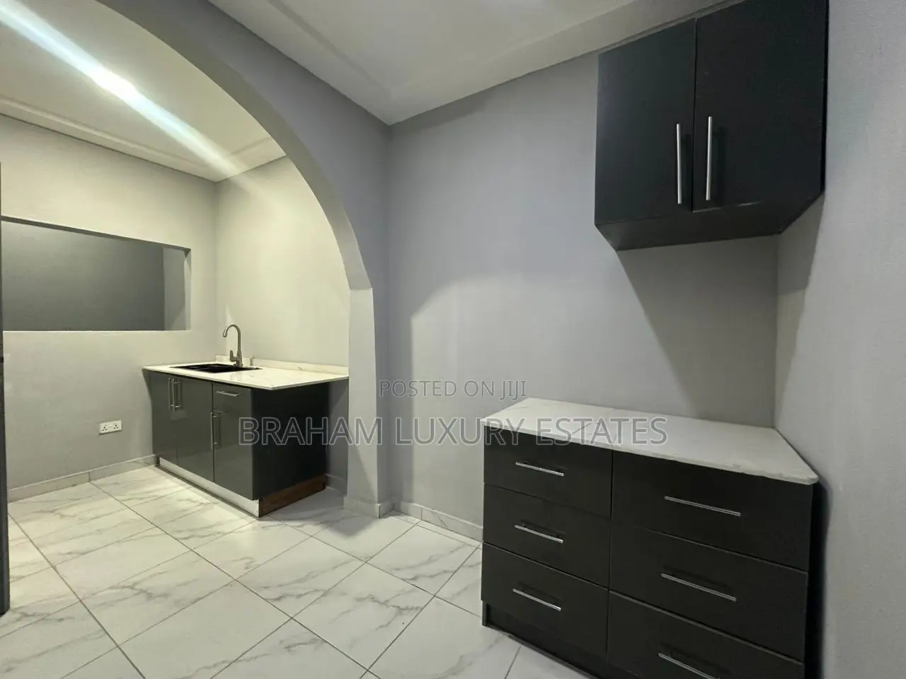 3bdrm Apartment in Braham Luxury, Spintex for rent