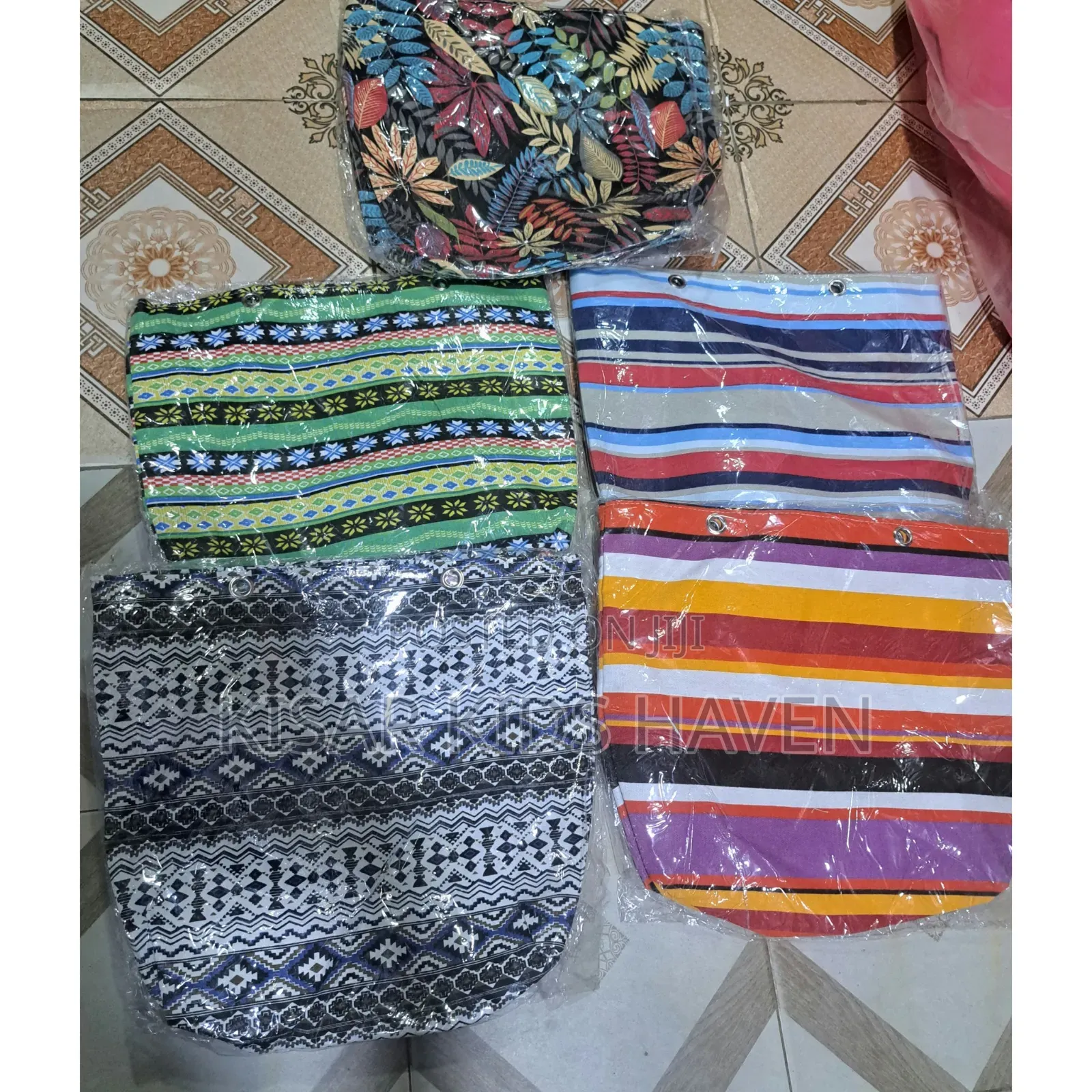 Beautiful and Stylish Tot Bag