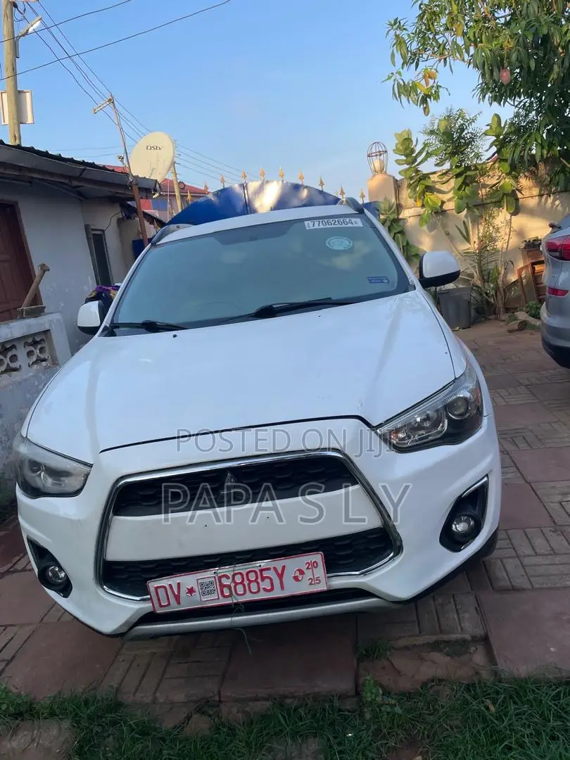 Mitsubishi RVR 2014 White