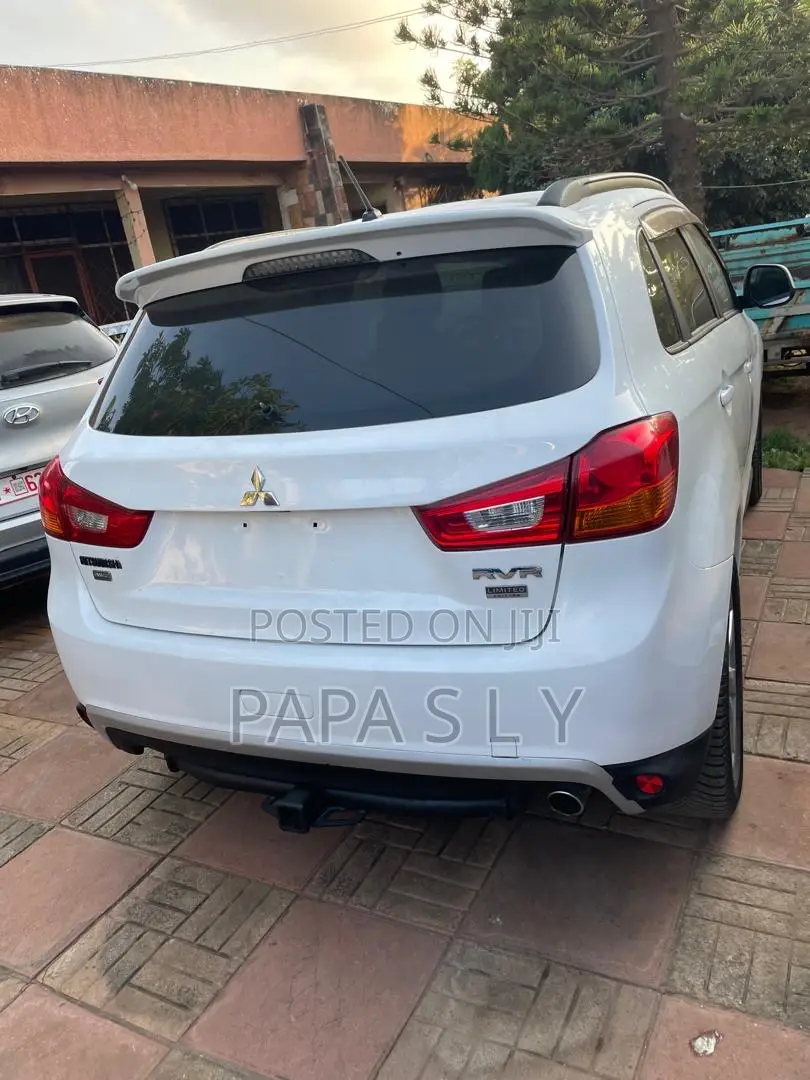 Mitsubishi RVR 2014 White