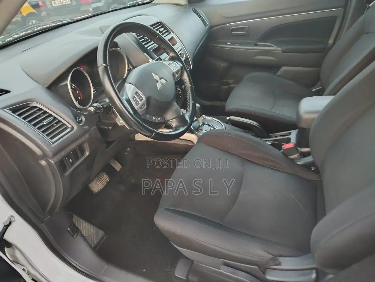 Mitsubishi RVR 2014 White