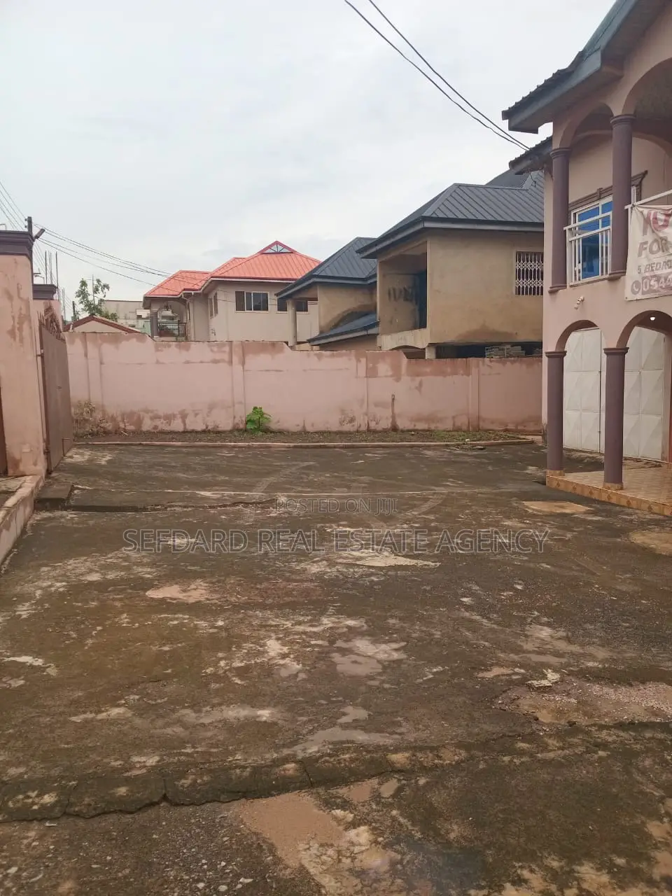 5bdrm House in Kwabenya for sale