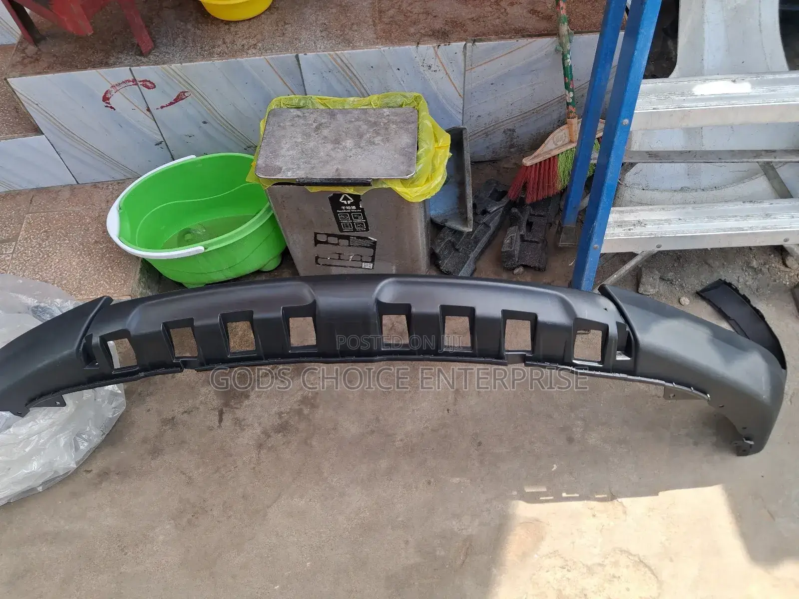 Lower Bumper Santa Fe 2017-2018