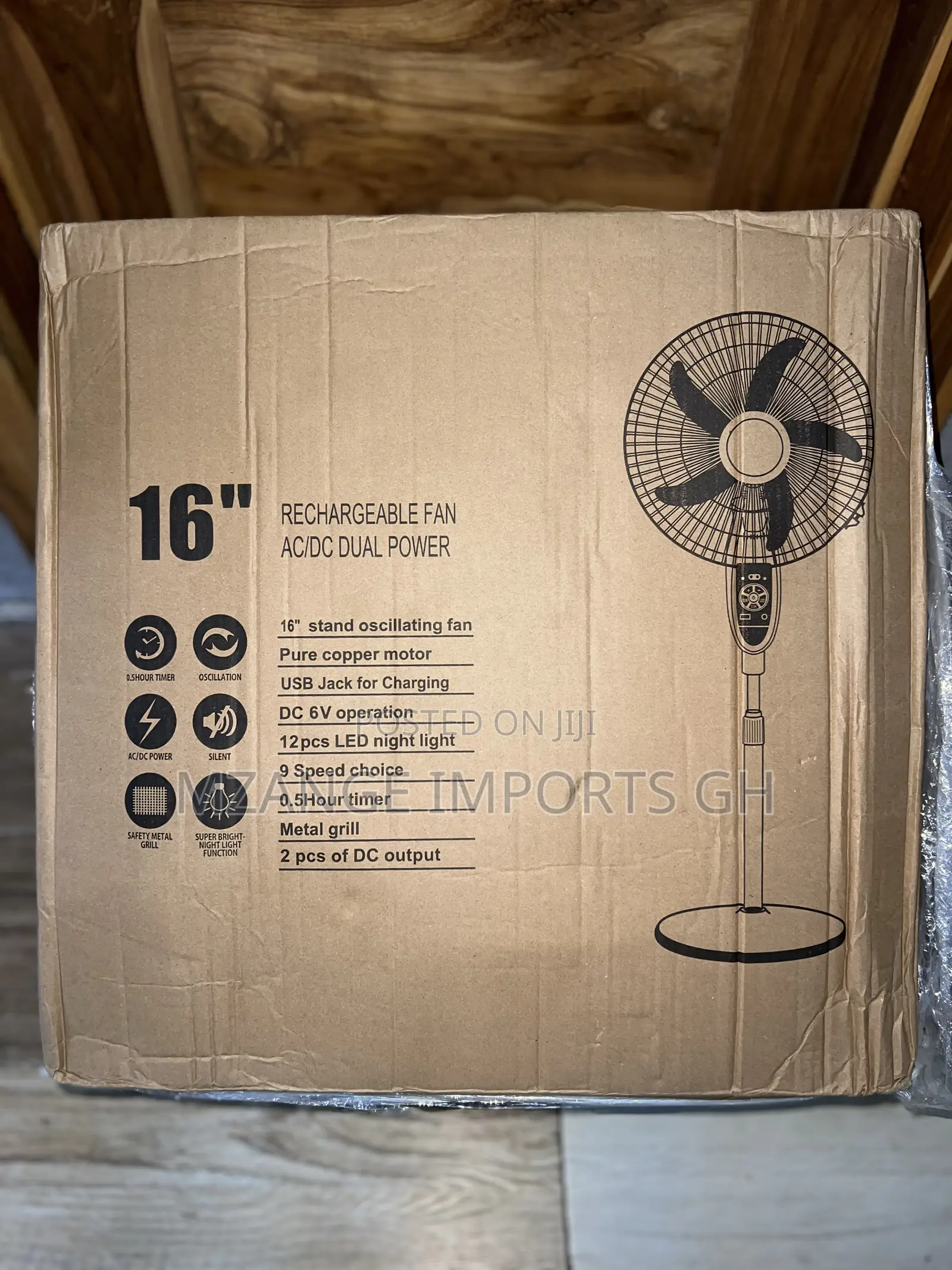 Rechargeable 16inch Fan With Solar Panel and Extra Bulbs