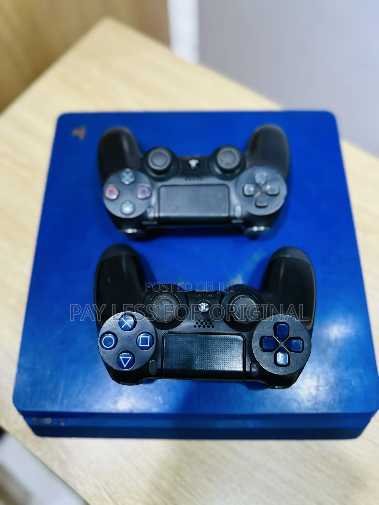 Ps4 Slim With Controllers