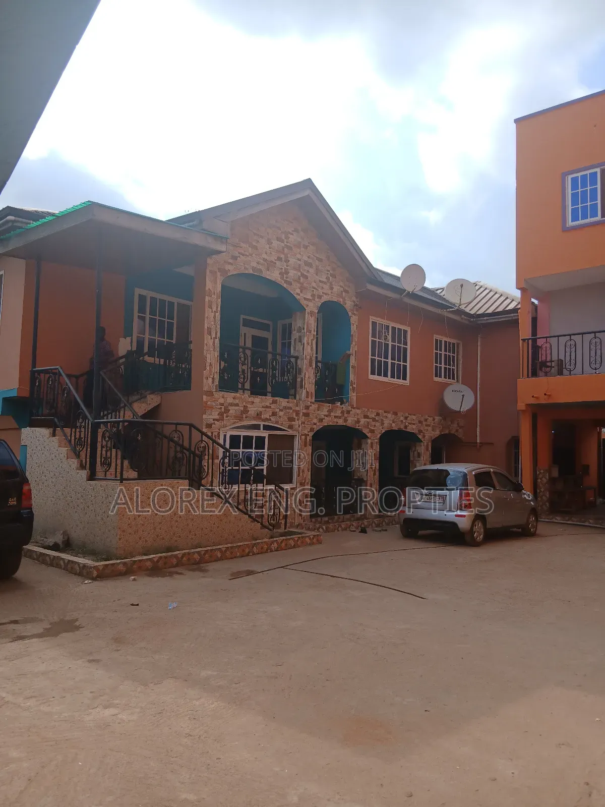 Mini Flat in Single Self, Oyarifa for rent