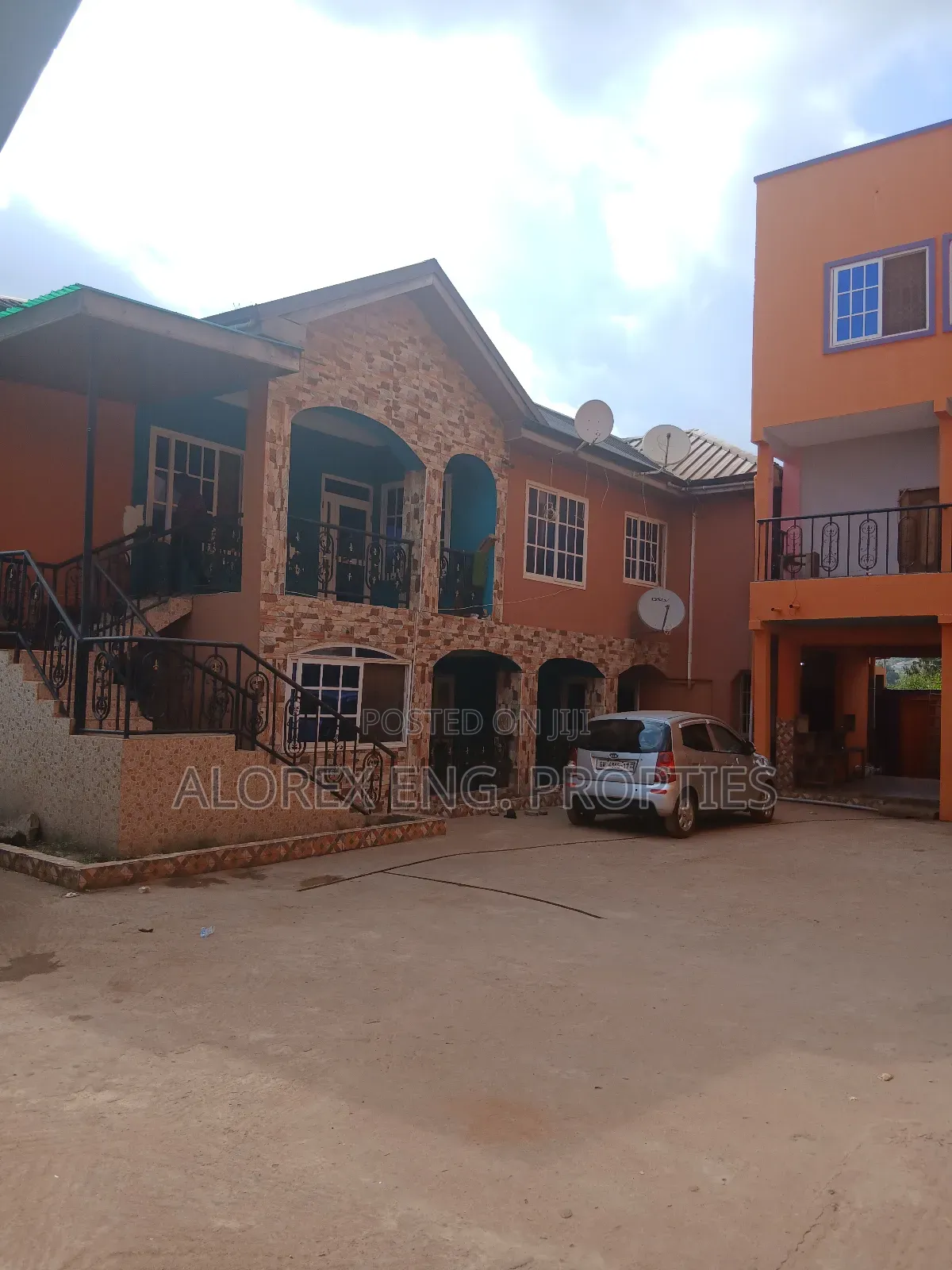 Mini Flat in Single Self, Oyarifa for rent